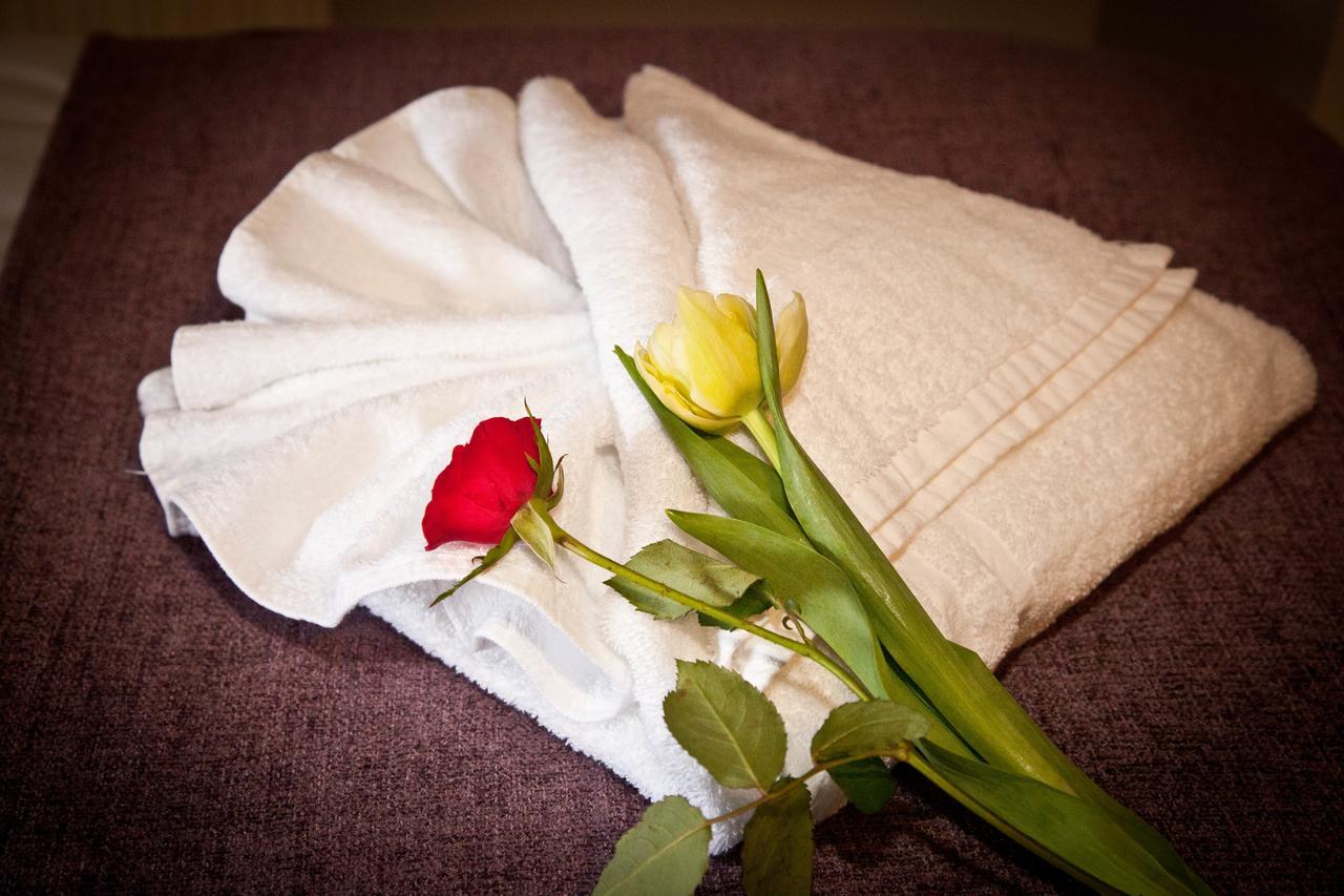 Rowton Poplars Hotel تشيستر المظهر الخارجي الصورة